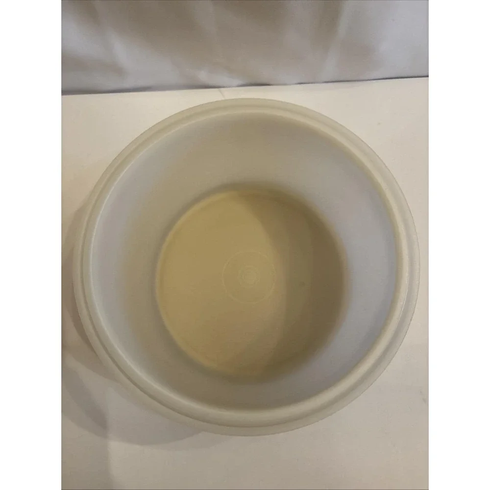 Vintage Tupperware 9.75